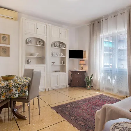 Casa Parco Casale ראפאלו